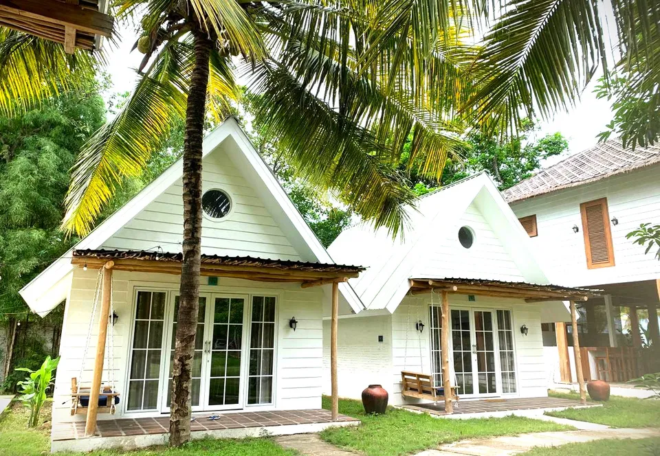 pasir putih resort & cafe pasir putih resort & cafe